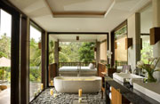 En-suite bathroom - Hotel Full Board Package, Bali